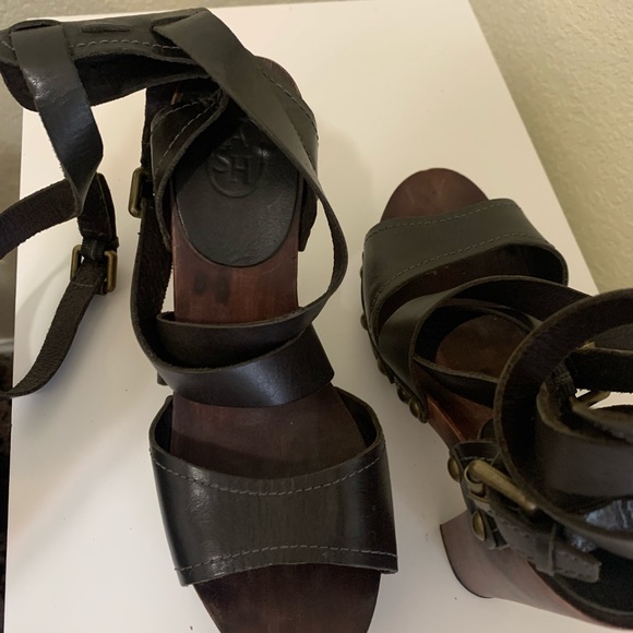 Vintage 2009/2010  ASH wooden strap up heel platforms - Picture 5 of 6